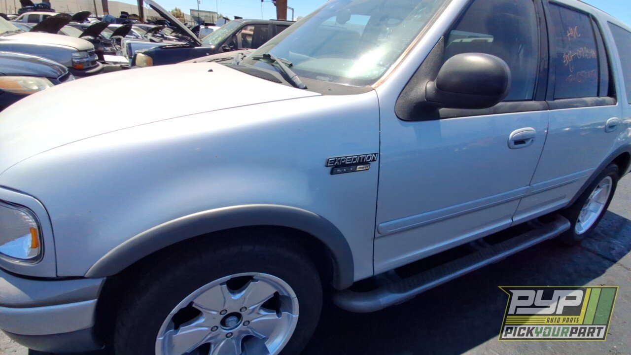 Photo of 2002 Ford Expedition