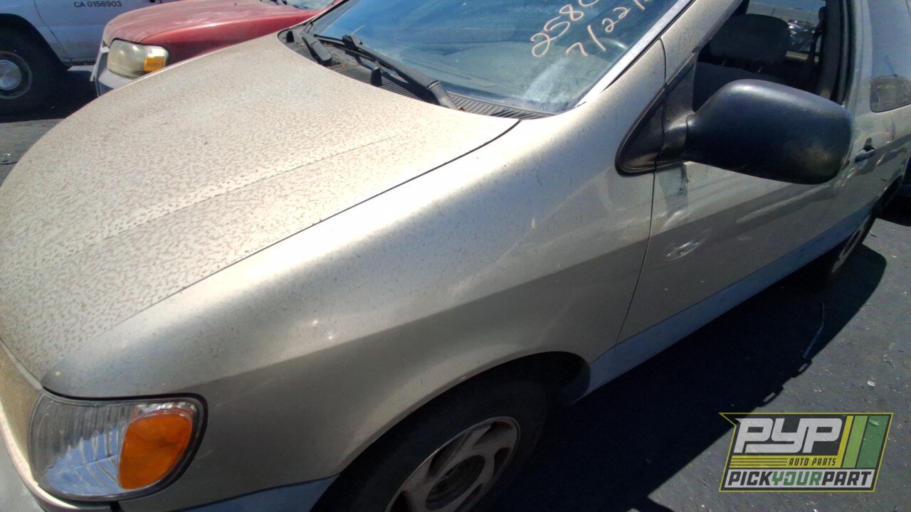 Photo of 2001 Toyota Sienna