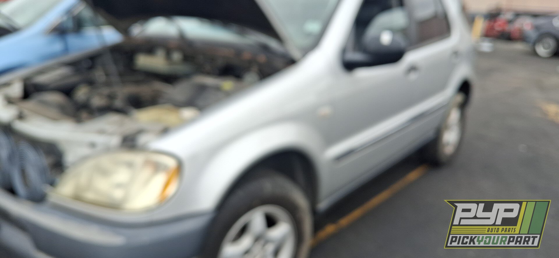Photo of 1999 Mercedes-Benz Ml320