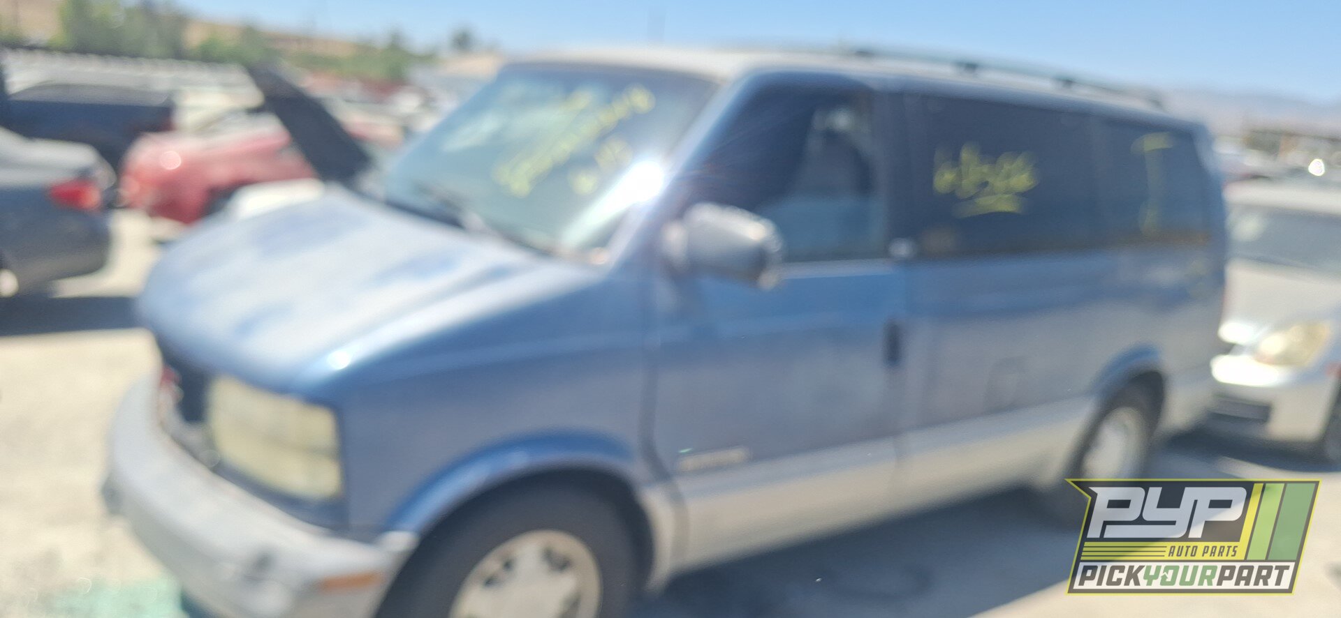 Photo of 1997 Gmc Safari