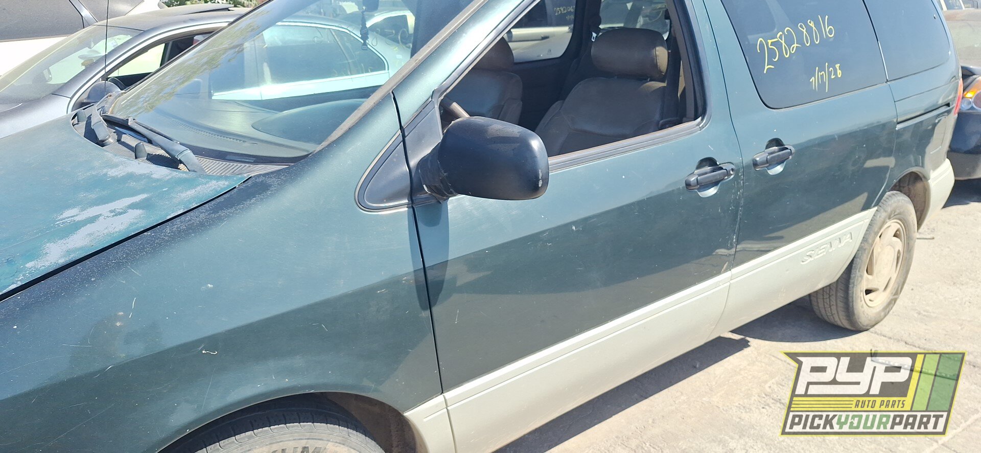 Photo of 1999 Toyota Sienna