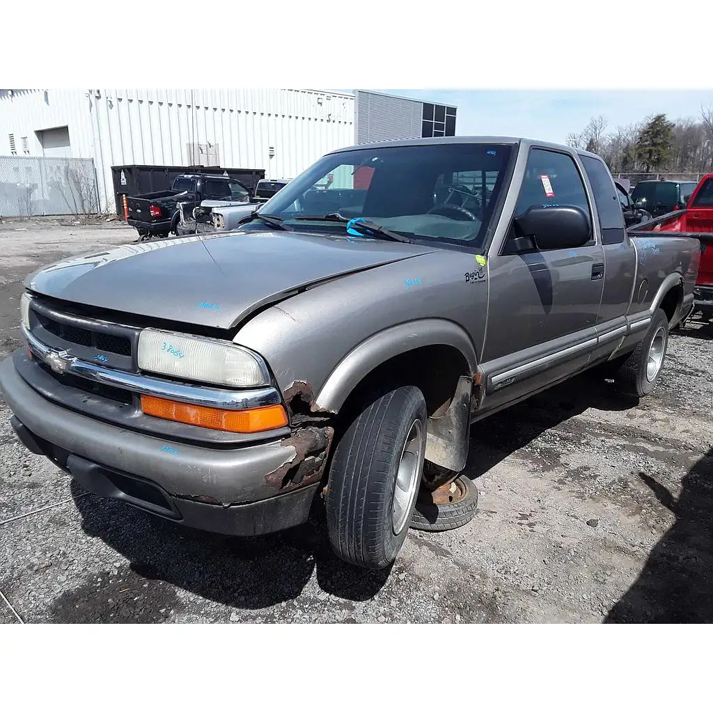 Photo of 2003 Chevrolet S-10