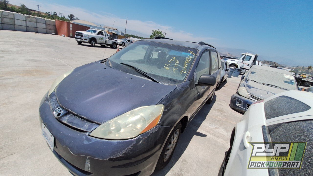 Photo of 2006 Toyota Sienna
