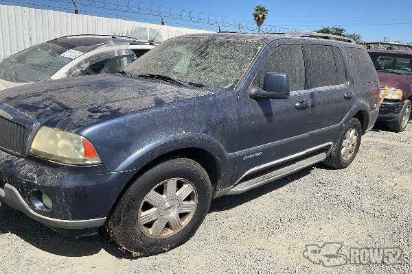 Photo of 2003 Lincoln Aviator