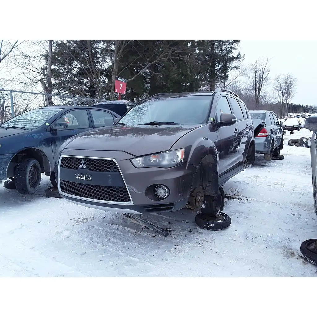 Photo of 2011 Mitsubishi Outlander
