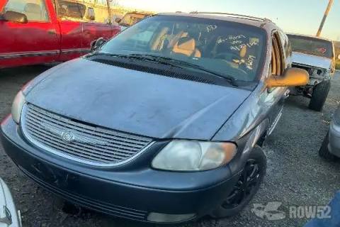Photo of 2001 Chrysler Town & Country