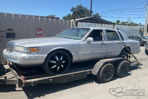 Photo of 1997 Lincoln Town Car