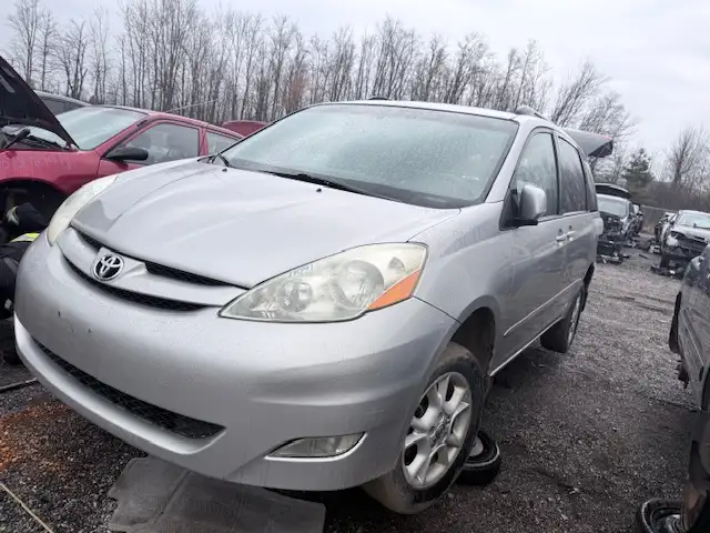 Photo of 2006 Toyota Sienna