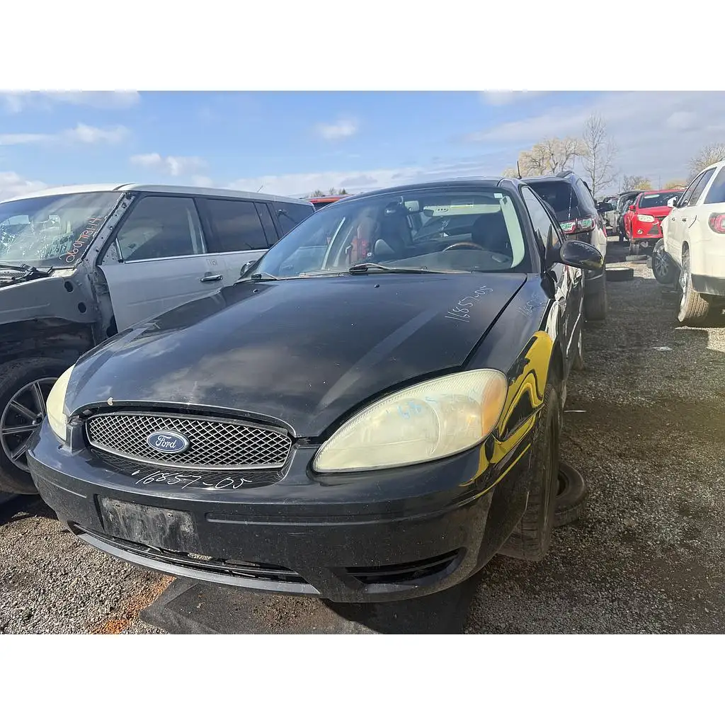Photo of 2005 Ford Taurus