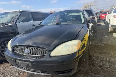 Photo of 2005 Ford Taurus