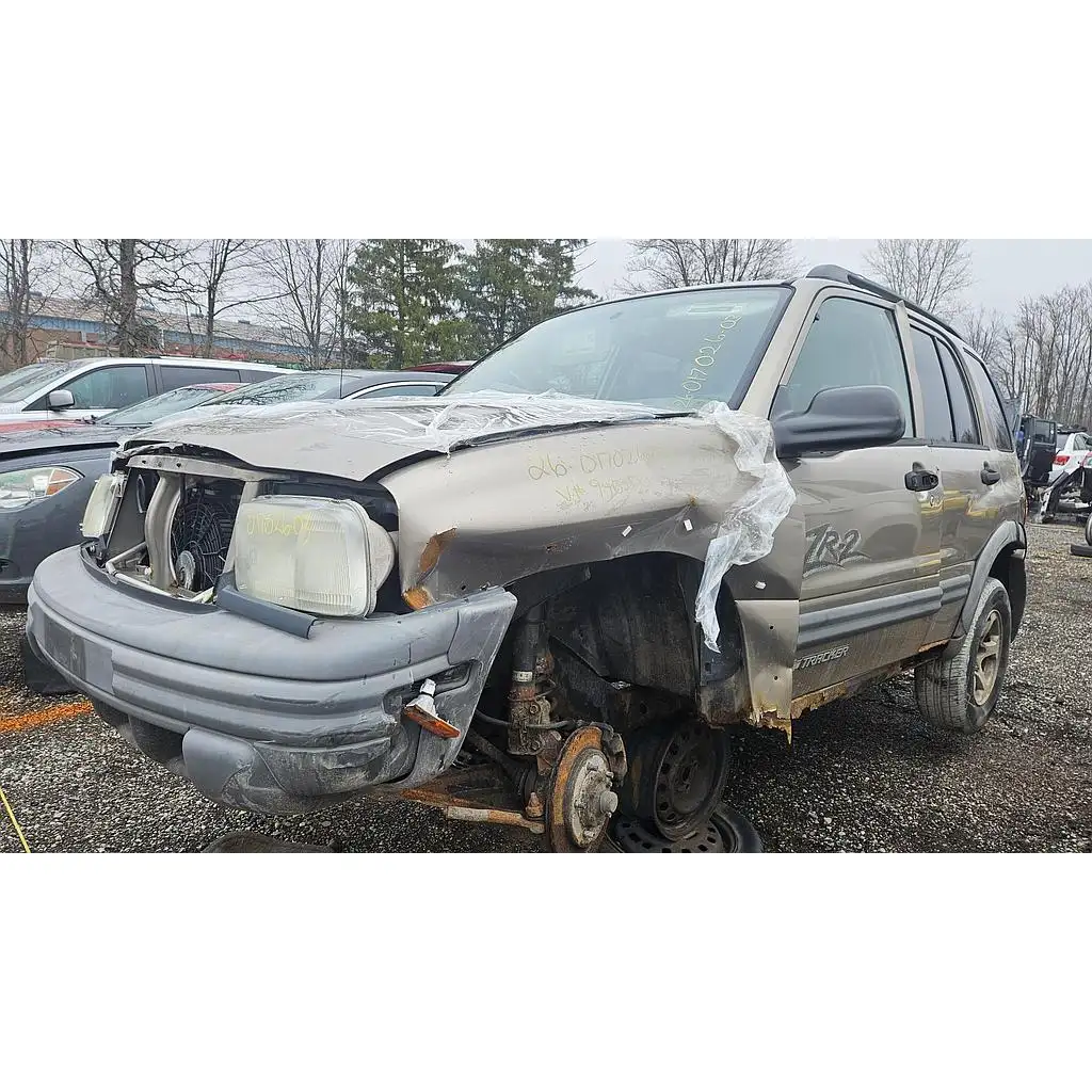 Photo of 2003 Chevrolet Tracker