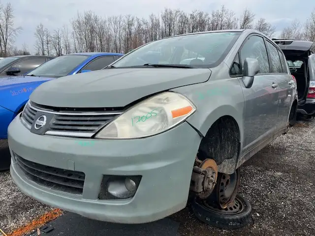 Photo of 2009 Nissan Versa