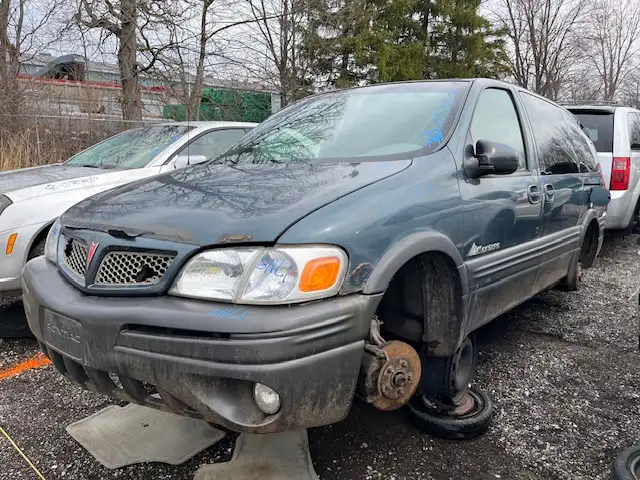Photo of 2004 Pontiac Montana