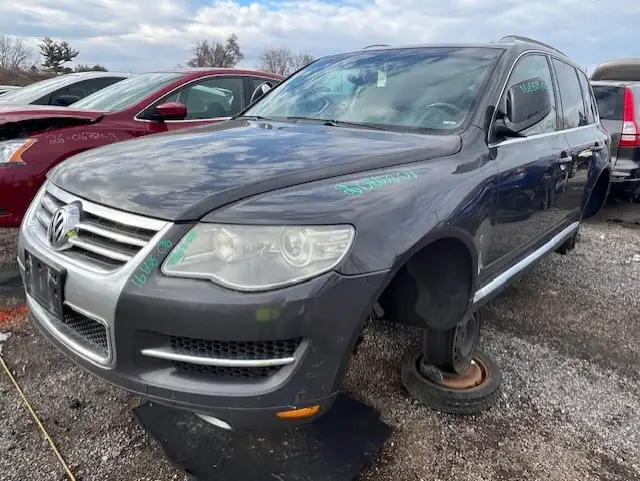 Photo of 2008 Volkswagen Touareg