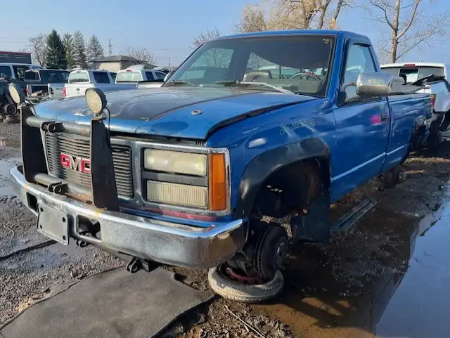 Photo of 1998 Gmc Sierra 2500