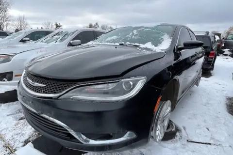Photo of 2015 Chrysler 200