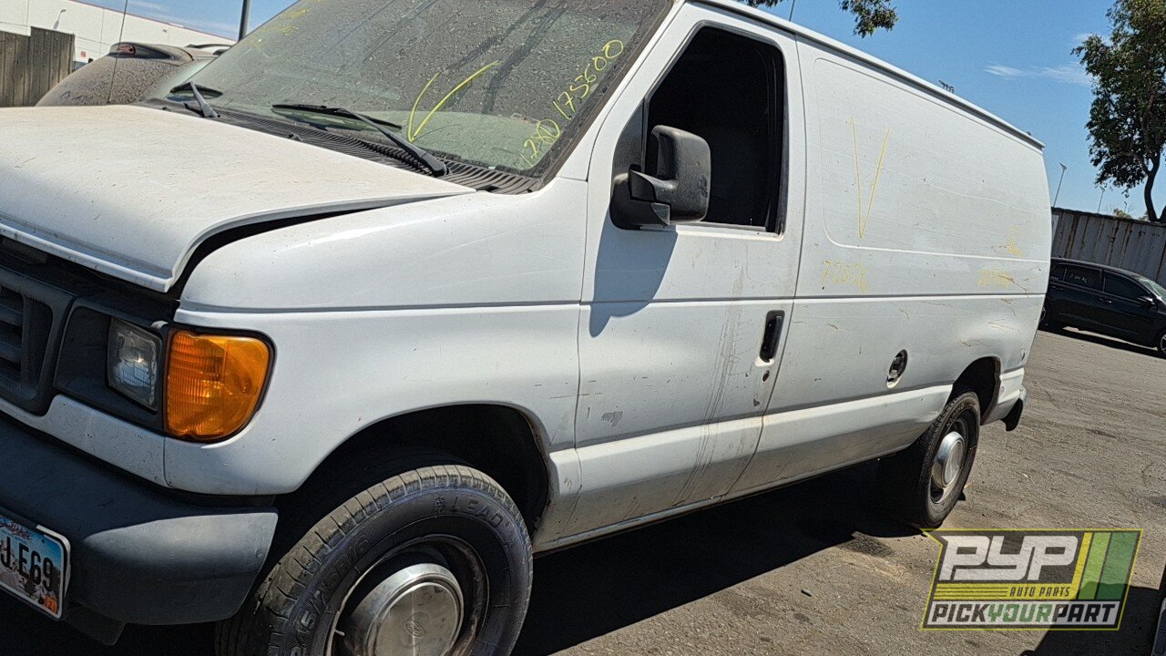 Photo of 2005 Ford E-250