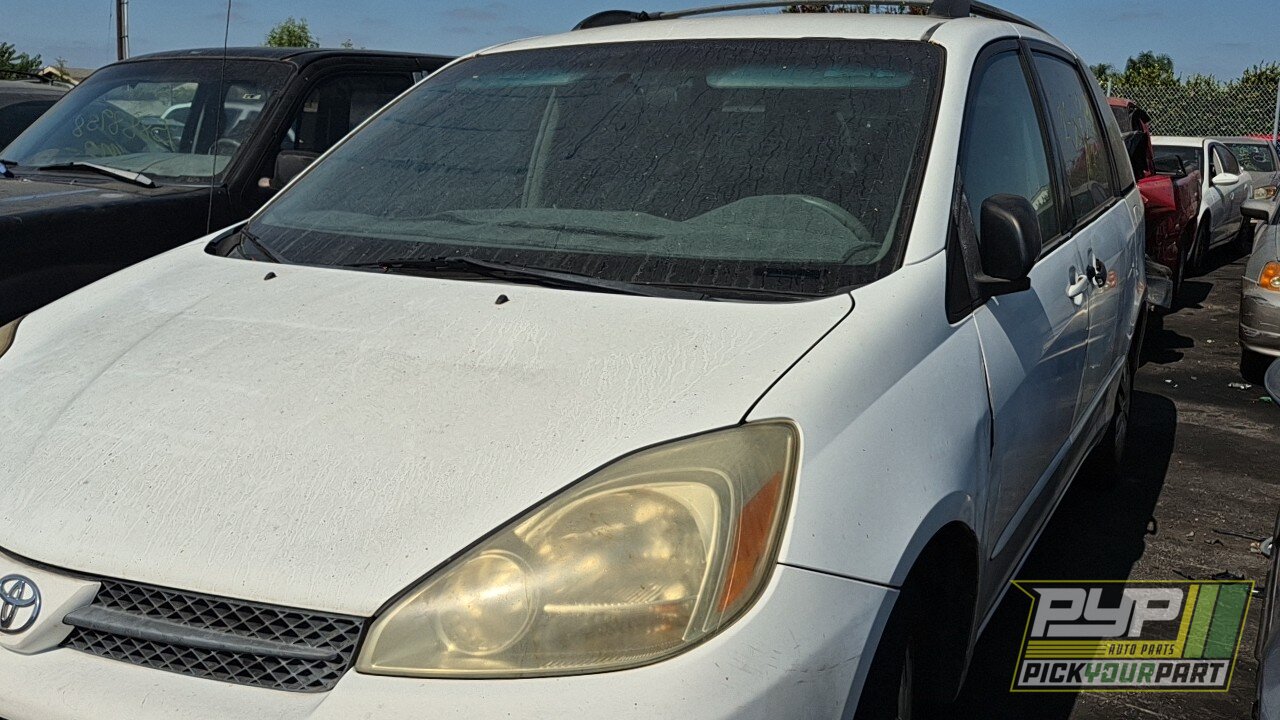 Photo of 2004 Toyota Sienna