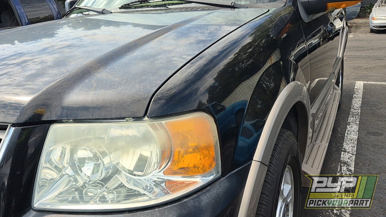 Photo of 2004 Ford Expedition