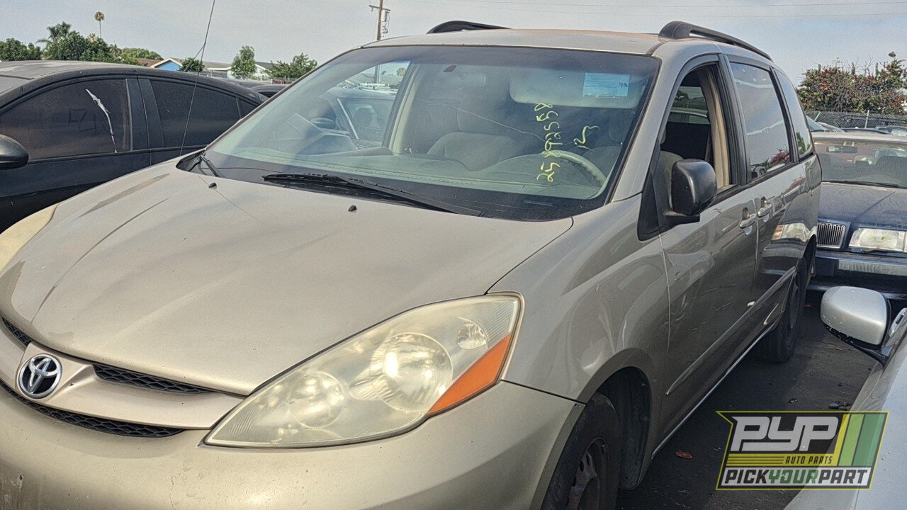 Photo of 2007 Toyota Sienna