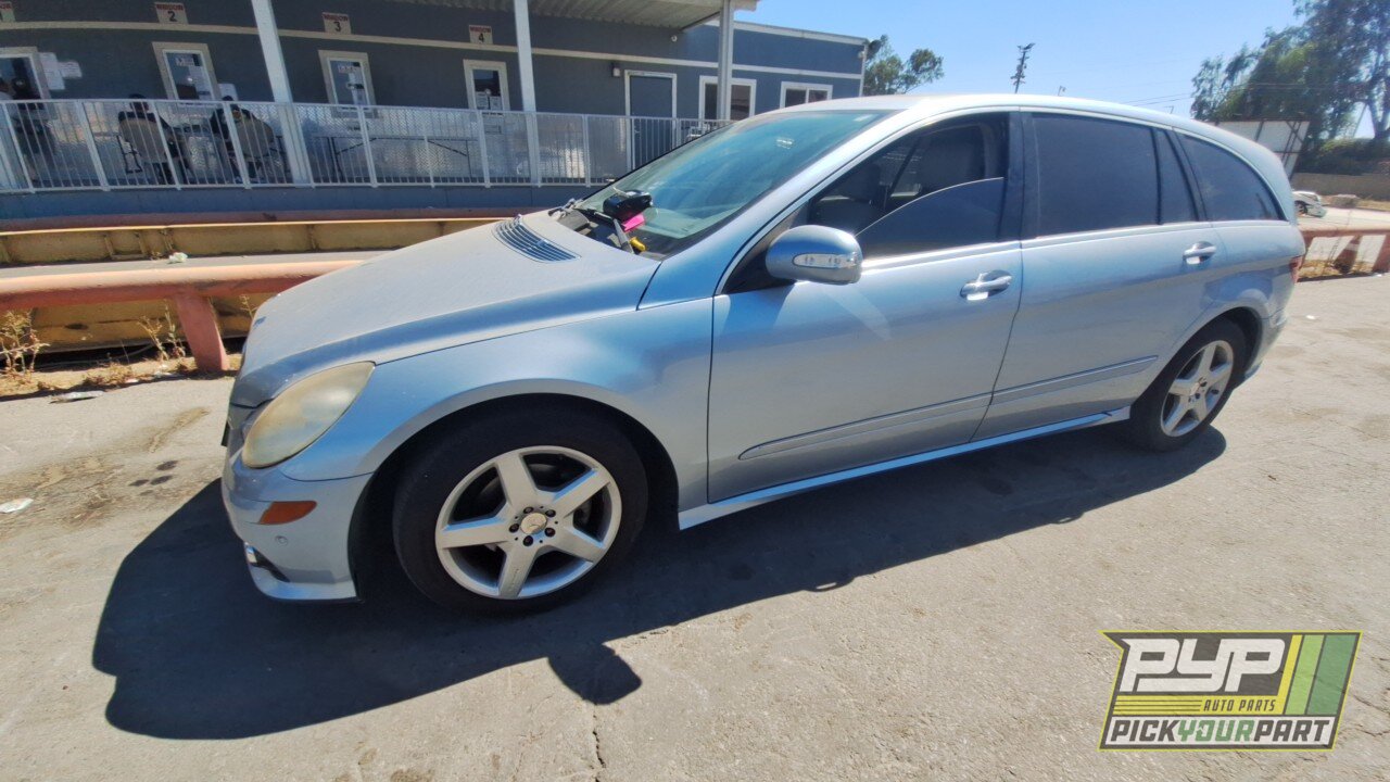 Photo of 2010 Mercedes-Benz R350