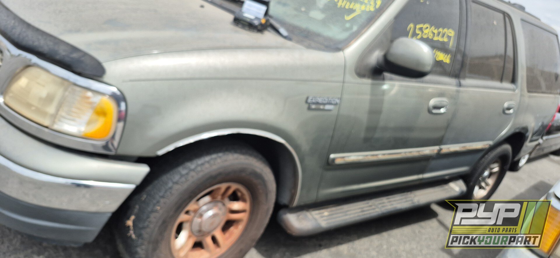 Photo of 1999 Ford Expedition