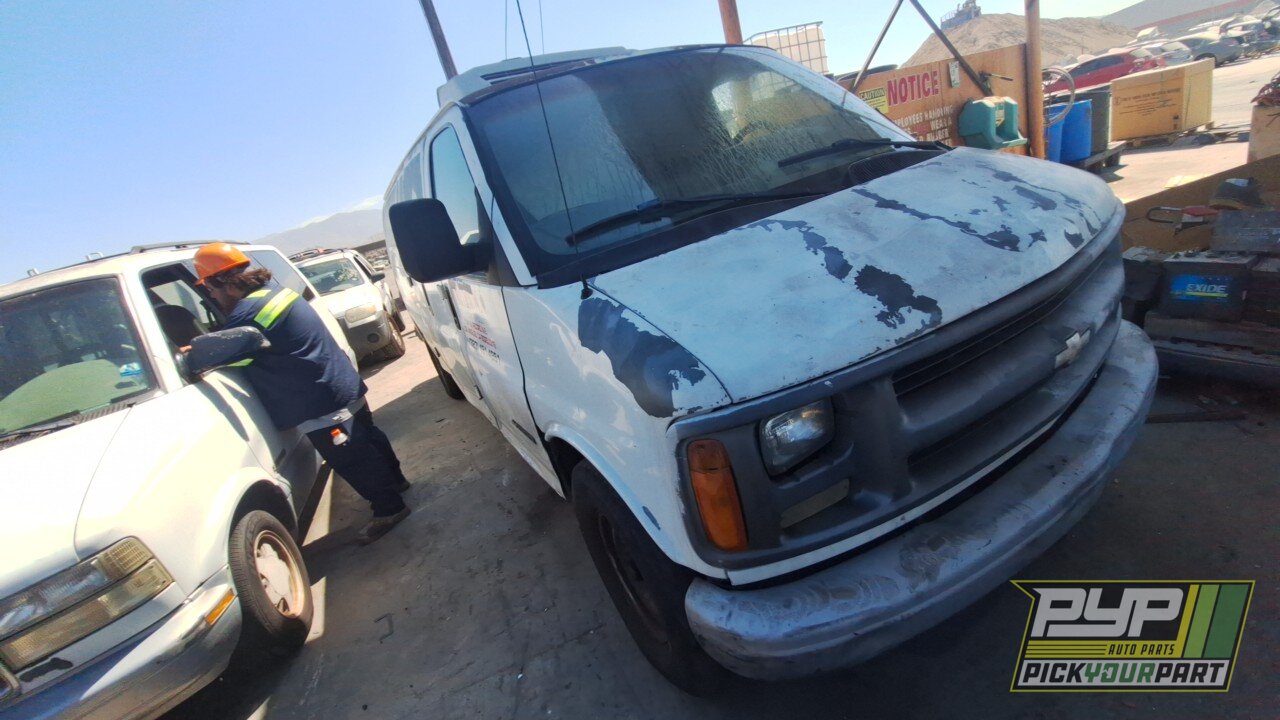 Photo of 2002 Chevrolet Express 3500