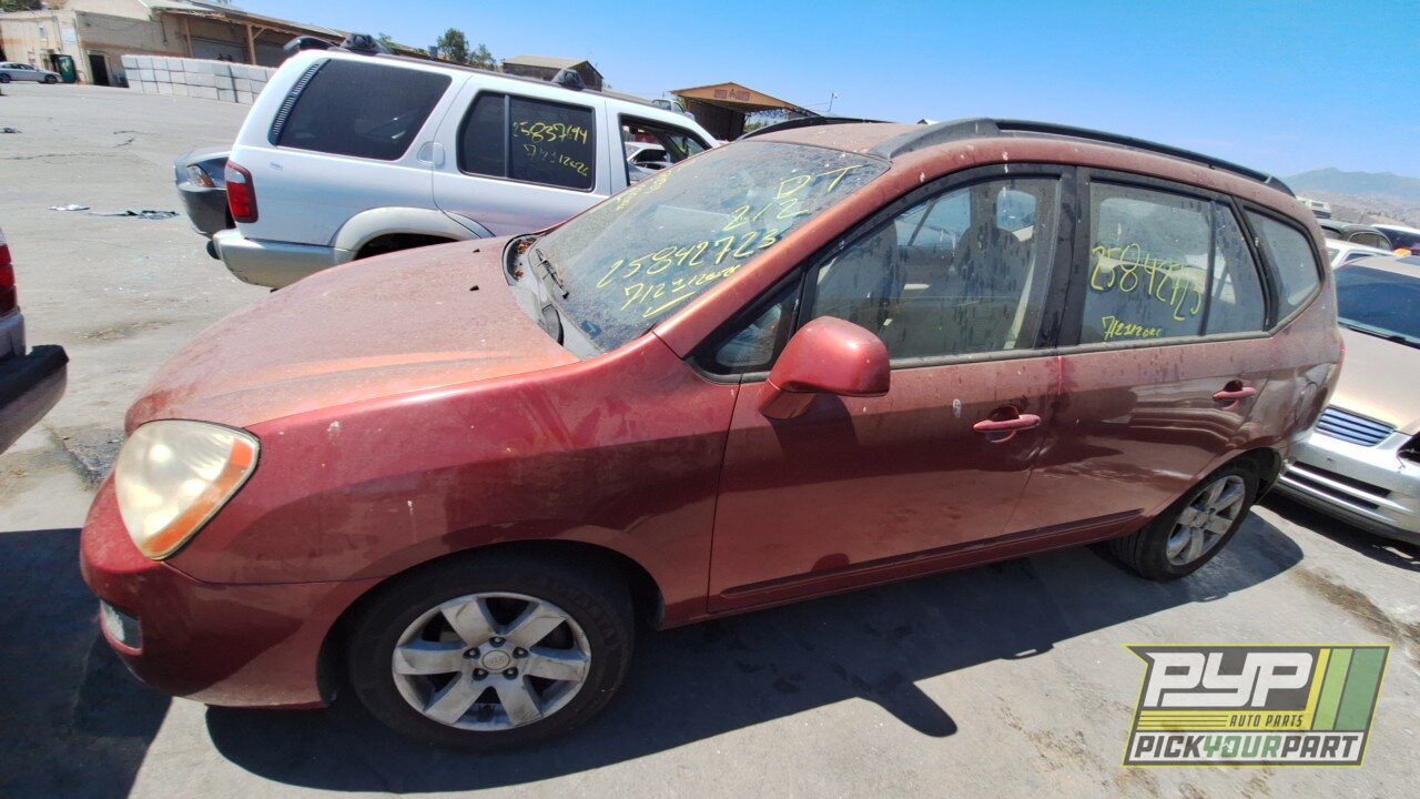 Photo of 2008 Kia Rondo