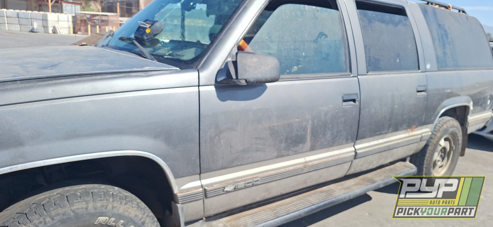 Photo of 1999 Chevrolet K1500 Suburban
