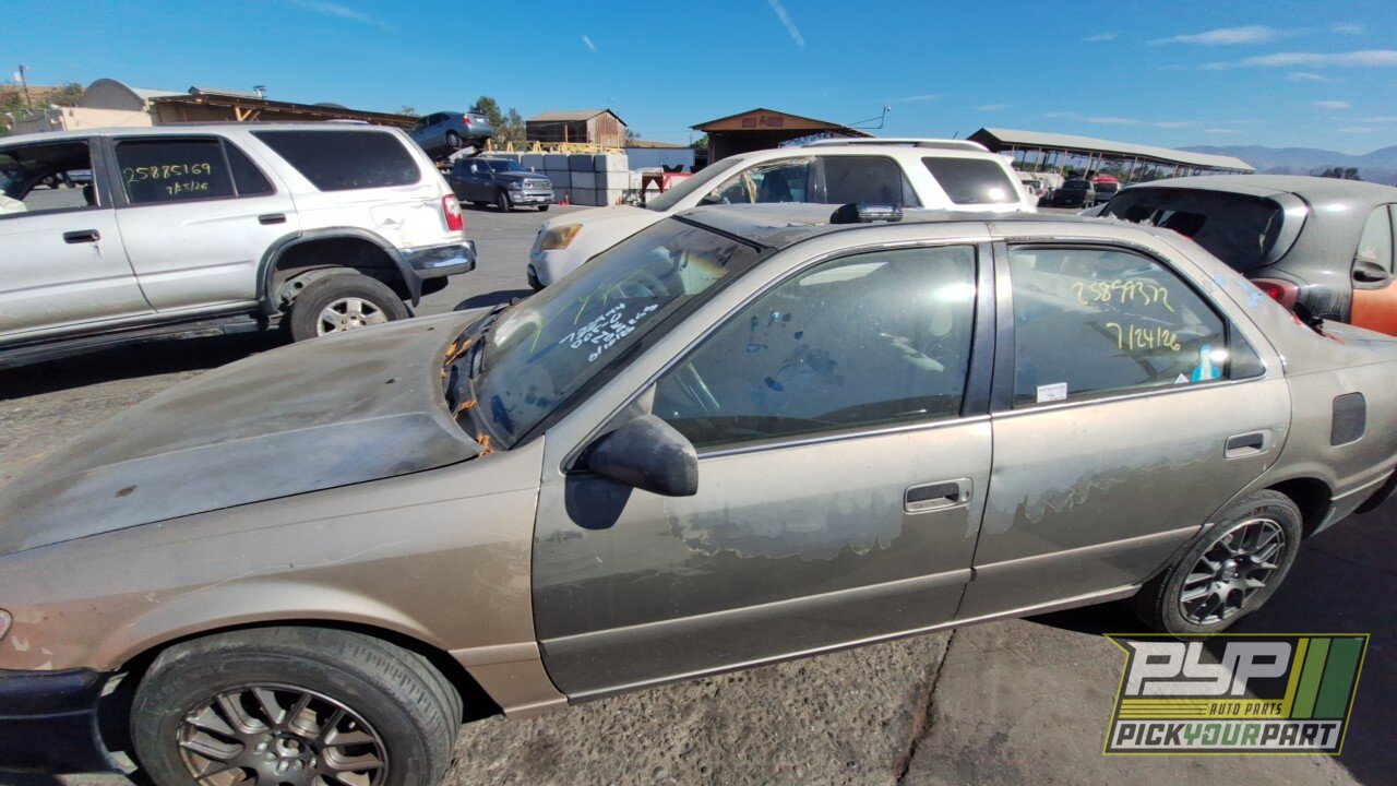 Photo of 2000 Toyota Camry