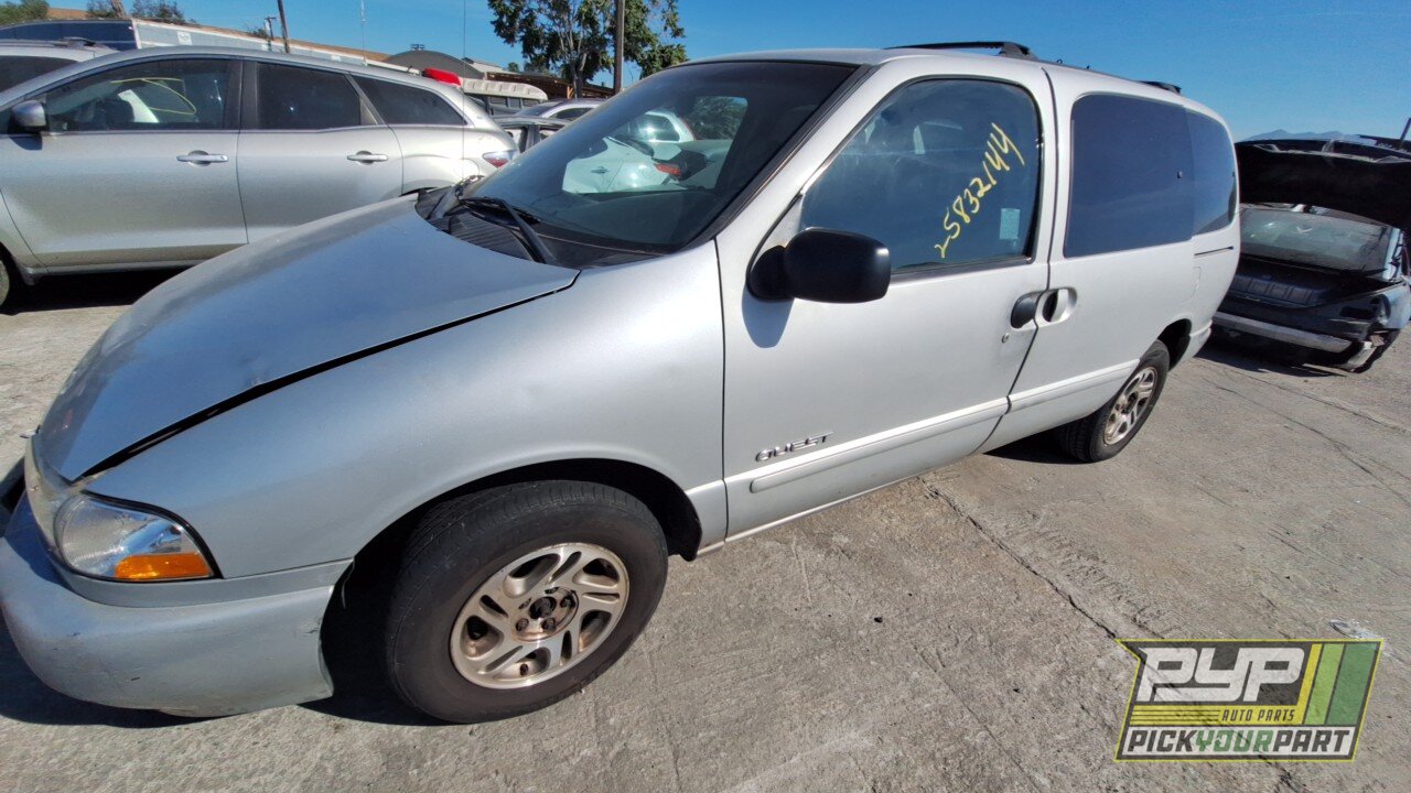 Photo of 2000 Nissan Quest