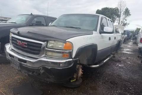 Photo of 2004 Gmc Sierra 1500