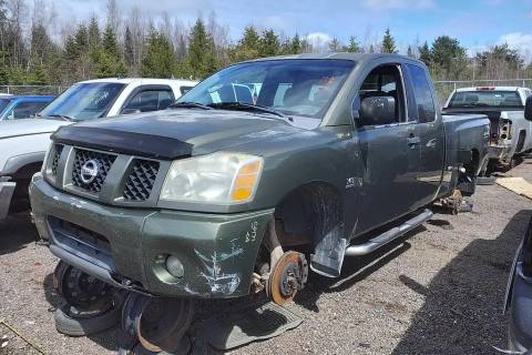 Photo of 2004 Nissan Titan