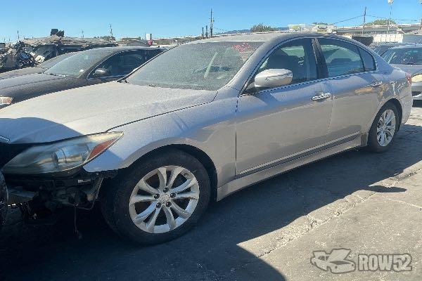 Photo of 2013 Hyundai Genesis