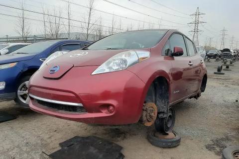 Photo of 2015 Nissan Leaf