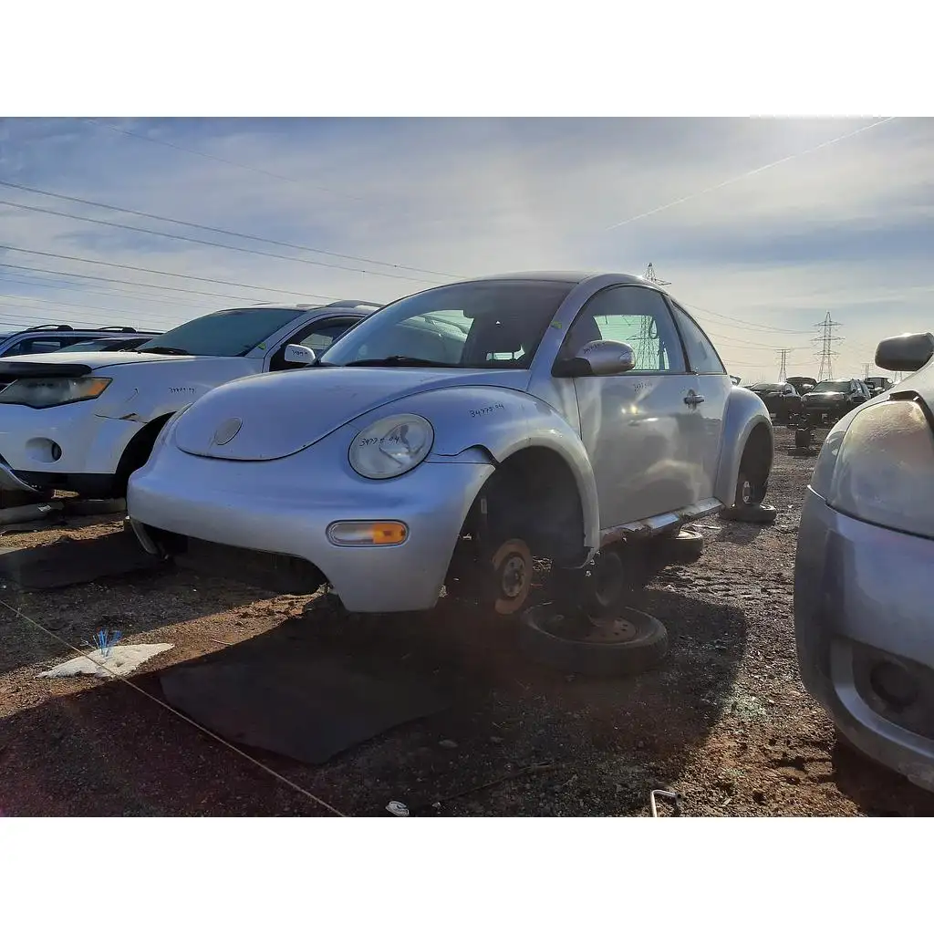 Photo of 2004 Volkswagen New Beetle