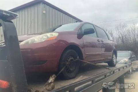 Photo of 2010 Toyota Sienna