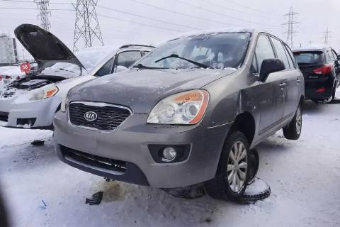 Photo of 2011 Kia Rondo