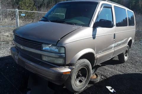 Photo of 2002 Chevrolet Astro
