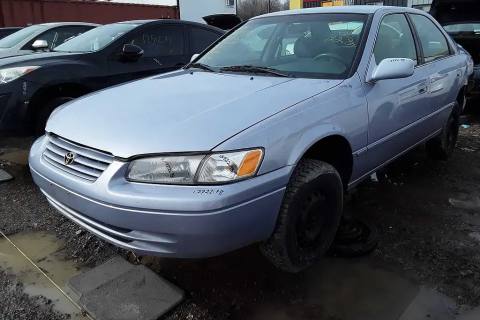 Photo of 1998 Toyota Camry