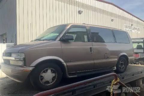Photo of 2000 Chevrolet Astro