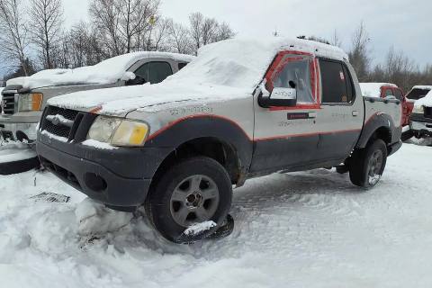 Photo of 2003 Ford Explorer