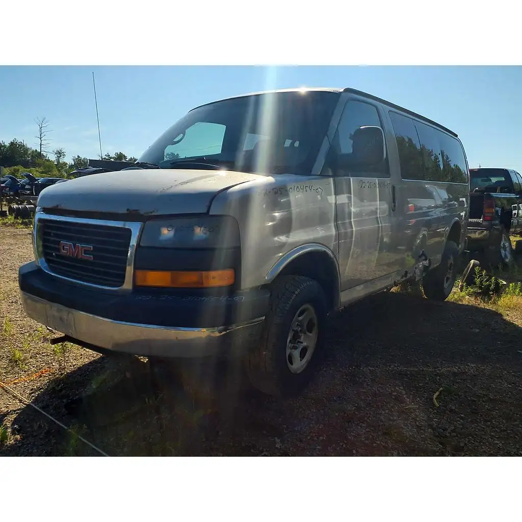 Photo of 2007 Gmc Savana Cargo