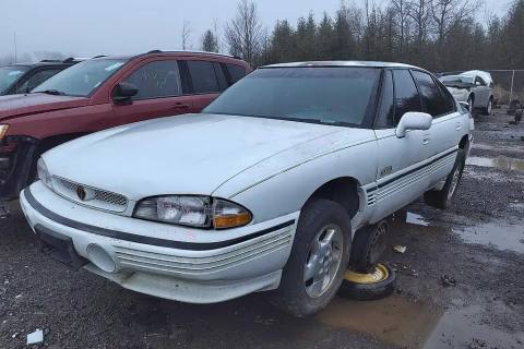 Photo of 1995 Pontiac Bonneville