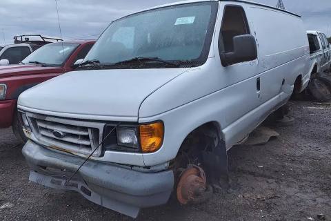 Photo of 2004 Ford Econoline