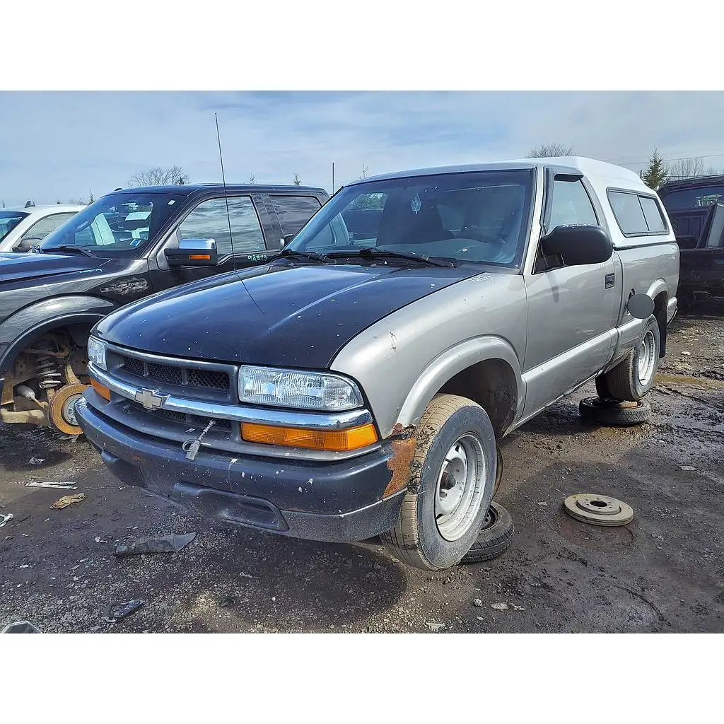 Photo of 2003 Chevrolet S-10