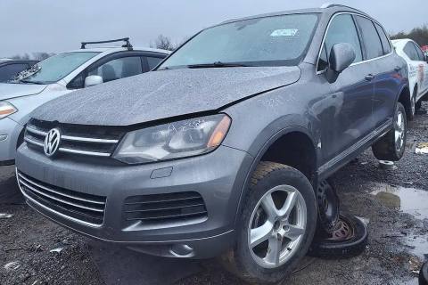 Photo of 2012 Volkswagen Touareg
