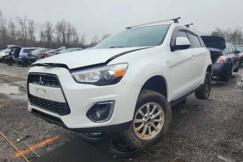Photo of 2015 Mitsubishi Rvr
