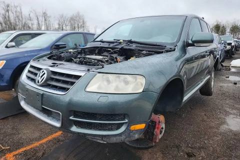 Photo of 2004 Volkswagen Touareg