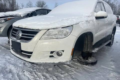 Photo of 2011 Volkswagen Tiguan